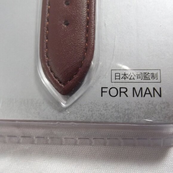 MINISO Men's Wristwatch with Diamond Chips and Brown Strap - Picture 3 of 5